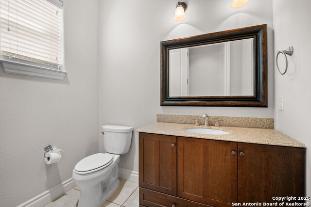 Image 21 of 31 For 22126 Touring Ln