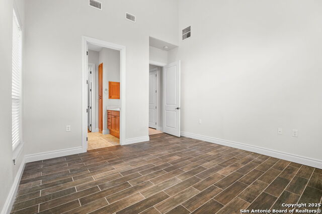 Image 26 of 31 For 22126 Touring Ln