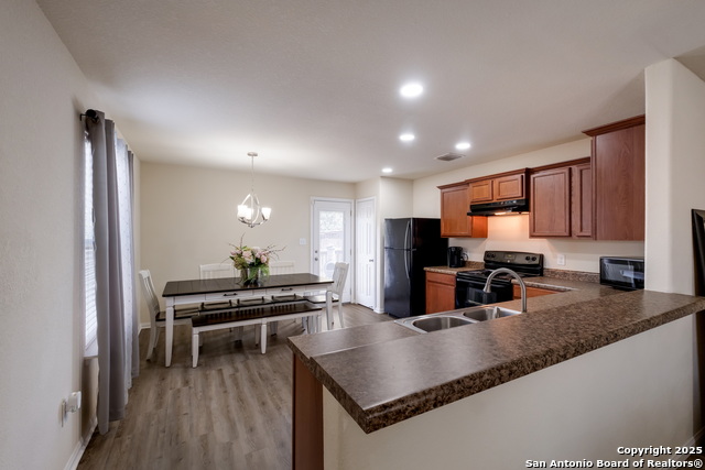 Image 10 of 31 For 5422 Blossom