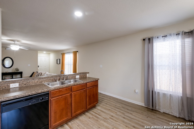 Image 12 of 31 For 5422 Blossom