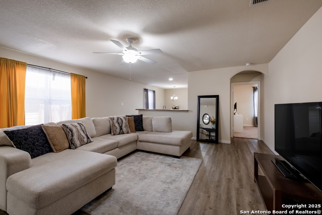 Image 5 of 31 For 5422 Blossom