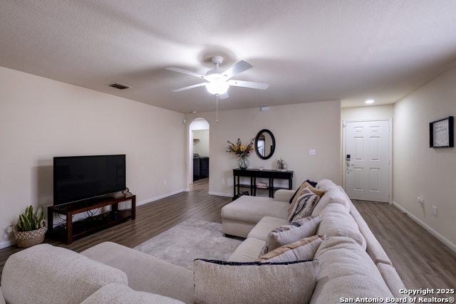 Image 7 of 31 For 5422 Blossom