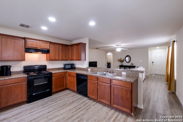 Image 9 of 31 For 5422 Blossom