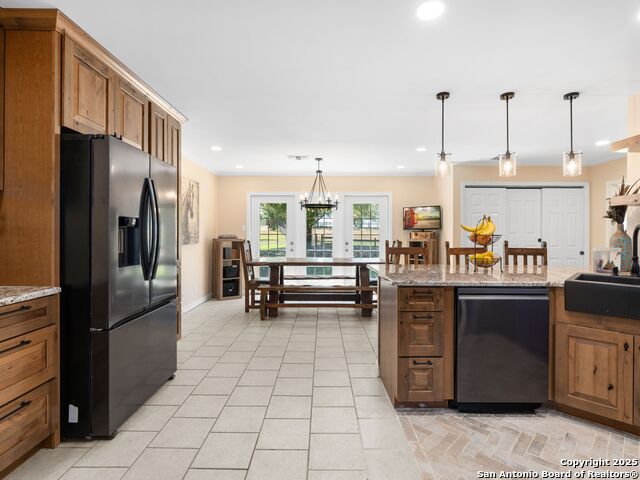 Image 10 of 38 For 530 Buerger