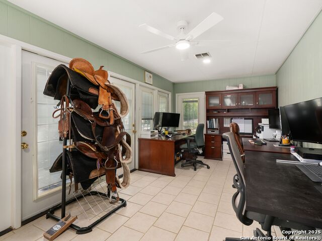 Image 18 of 38 For 530 Buerger