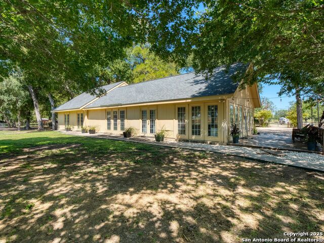 Image 26 of 38 For 530 Buerger