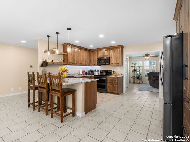 Image 7 of 38 For 530 Buerger