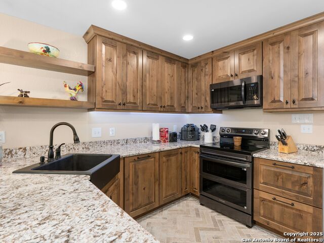 Image 8 of 38 For 530 Buerger