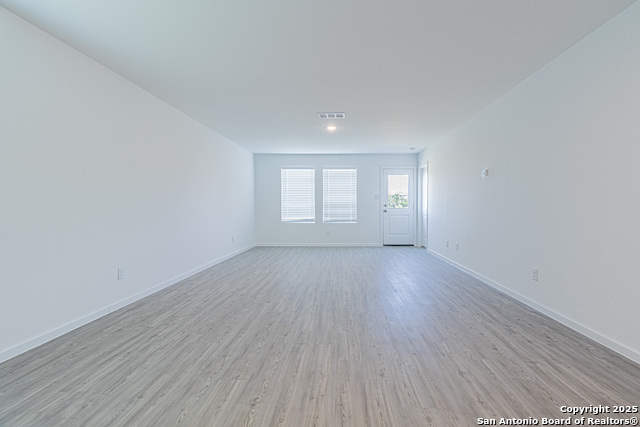 Image 13 of 31 For 1003 Landon Ridge