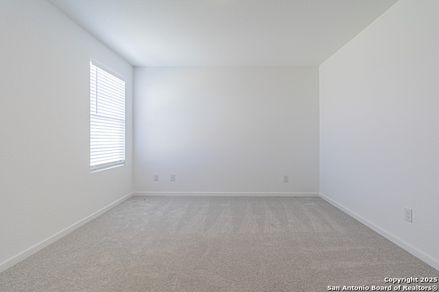 Image 18 of 31 For 1003 Landon Ridge