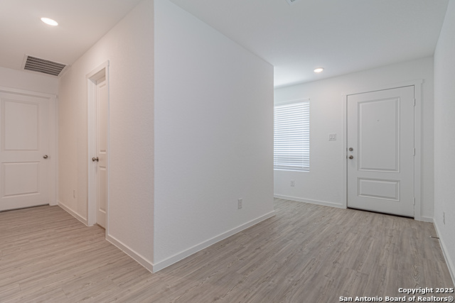 Image 4 of 31 For 1003 Landon Ridge