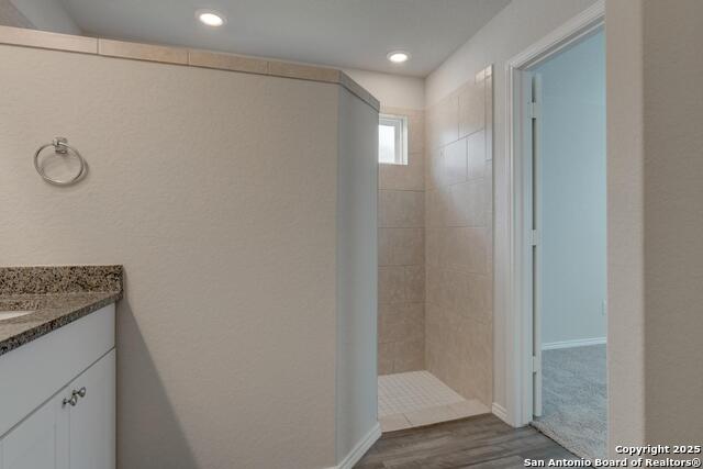 Image 16 of 30 For 242 Holland Park