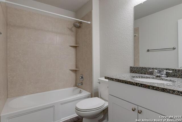 Image 22 of 30 For 242 Holland Park