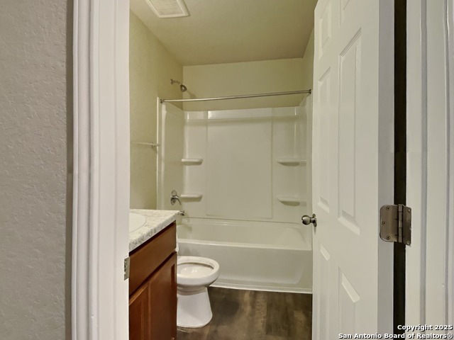 Image 17 of 19 For 3716 Colemans