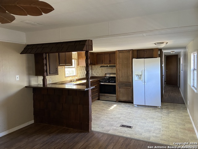 Image 3 of 12 For 16240 San Pedro  261