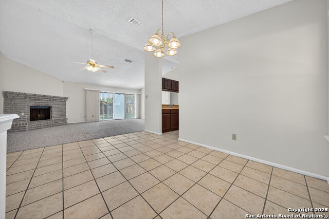 Listing photo id 10 for 7263 Enchanted Flame St