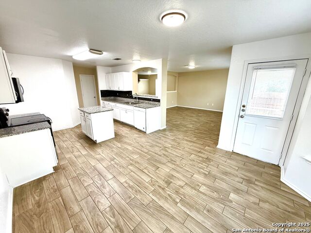 Image 11 of 42 For 6611 Hartnet Flds