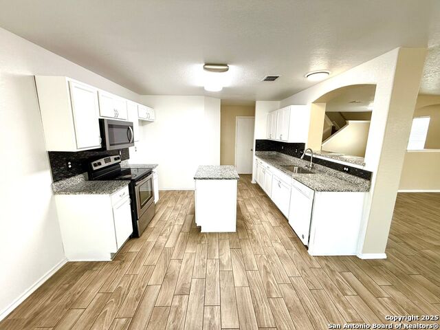 Image 13 of 42 For 6611 Hartnet Flds