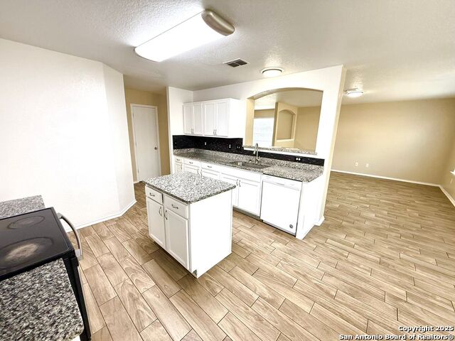 Image 15 of 42 For 6611 Hartnet Flds