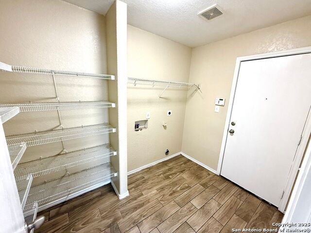 Image 21 of 42 For 6611 Hartnet Flds