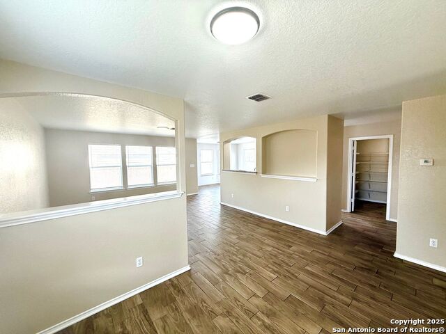 Image 3 of 42 For 6611 Hartnet Flds