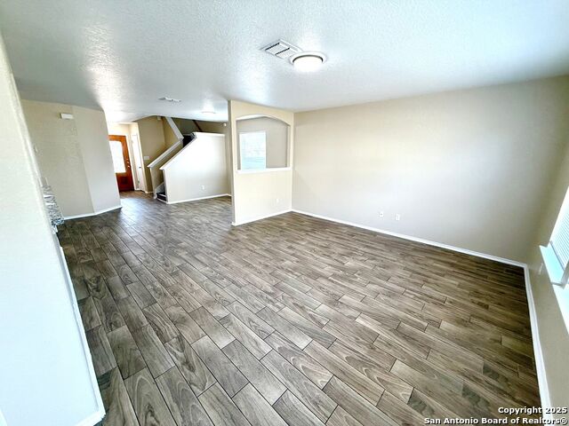 Image 8 of 42 For 6611 Hartnet Flds