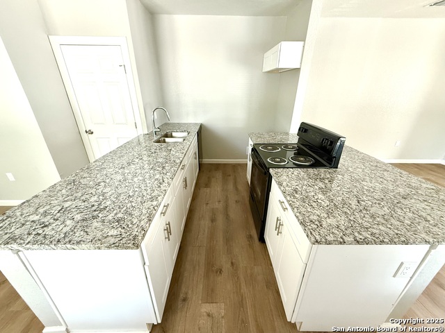 Image 8 of 19 For 2422 Commerce W 1