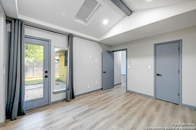 Image 17 of 27 For 2107 Darwin Dr