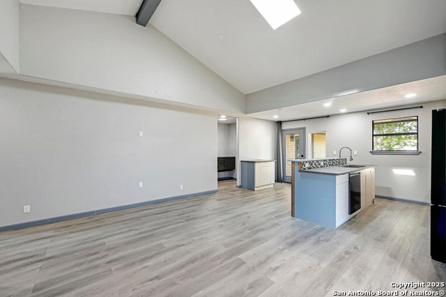 Image 6 of 27 For 2107 Darwin Dr