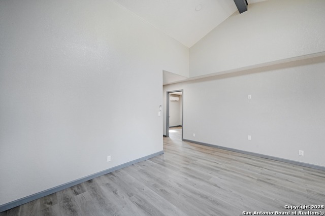 Image 8 of 27 For 2107 Darwin Dr
