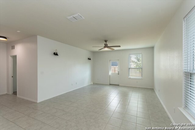 Image 10 of 21 For 7810 Sycamore Hills