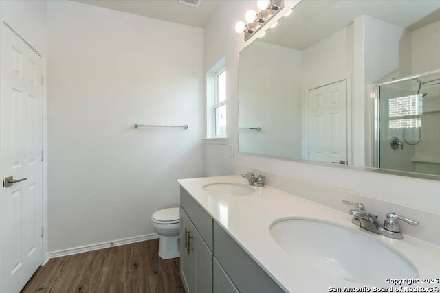 Image 12 of 21 For 7810 Sycamore Hills