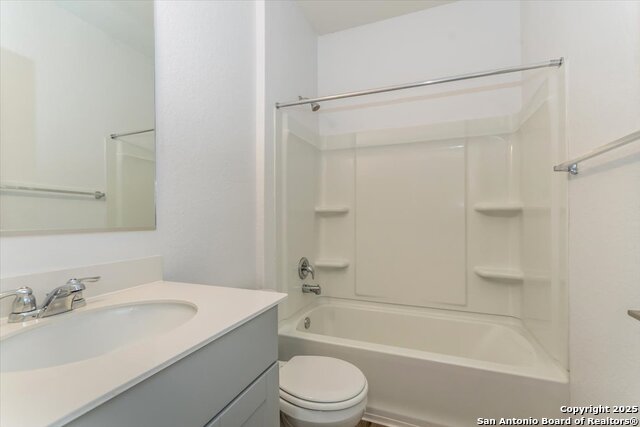 Image 17 of 21 For 7810 Sycamore Hills