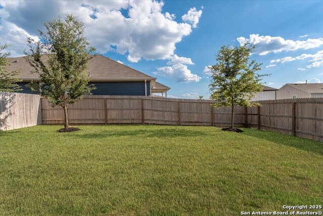 Image 19 of 21 For 7810 Sycamore Hills