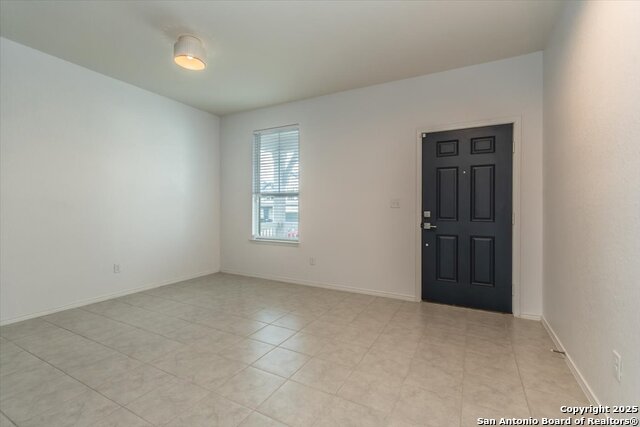 Image 4 of 21 For 7810 Sycamore Hills