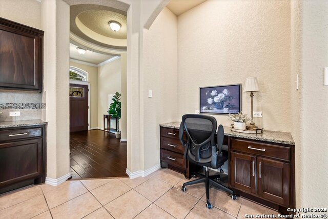 Listing photo id 10 for 11830 Jasmine Way