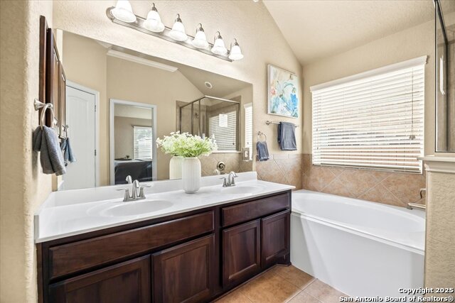 Listing photo id 22 for 11830 Jasmine Way