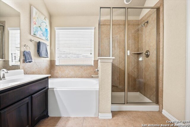 Listing photo id 23 for 11830 Jasmine Way