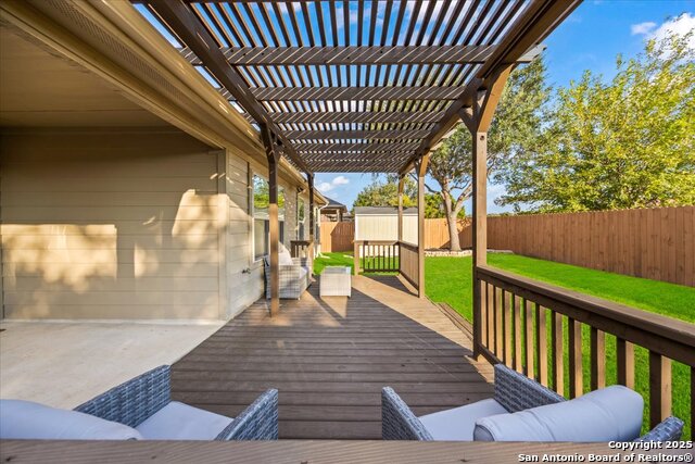 Listing photo id 30 for 11830 Jasmine Way