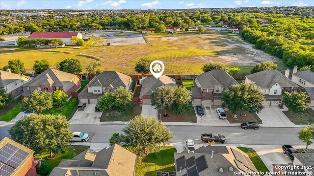 Listing photo id 40 for 11830 Jasmine Way