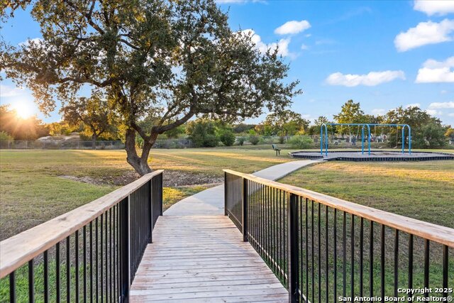Listing photo id 48 for 11830 Jasmine Way