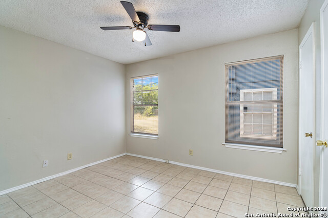 Image 7 of 7 For 812 W Olmos Dr