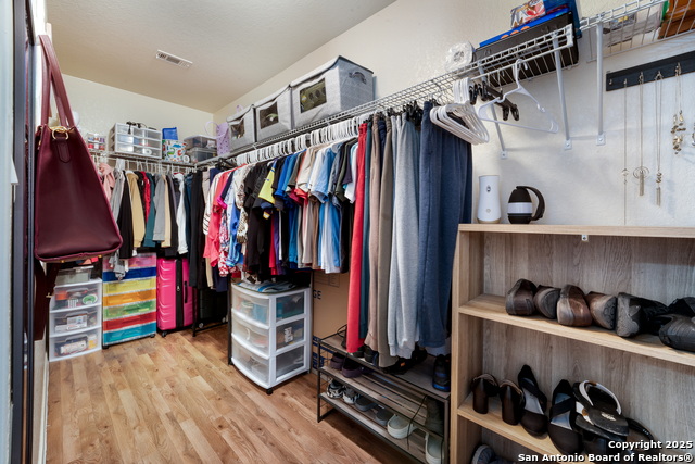 Image 15 of 34 For 9411 Hanover Sky