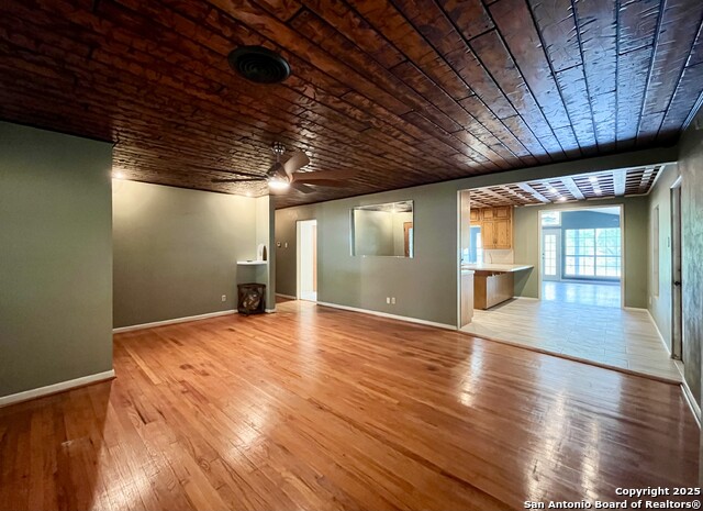 Image 13 of 49 For 1305 San Jacinto St