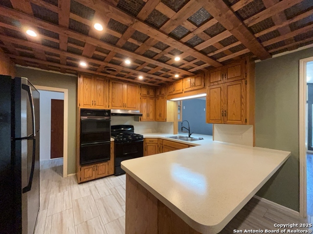 Image 15 of 49 For 1305 San Jacinto St