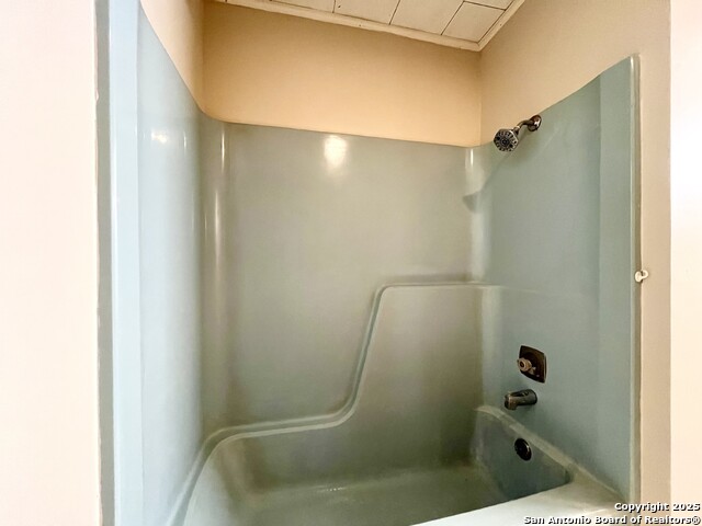 Image 27 of 49 For 1305 San Jacinto St