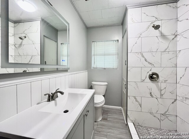 Image 32 of 49 For 1305 San Jacinto St