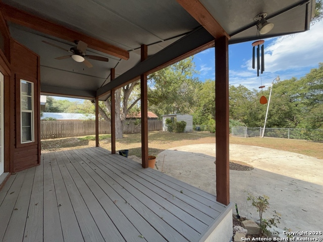 Image 38 of 49 For 1305 San Jacinto St