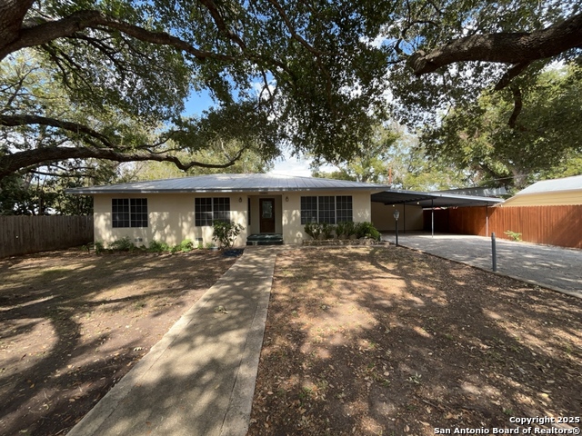 Image 46 of 49 For 1305 San Jacinto St