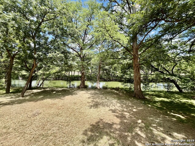 Image 9 of 49 For 1305 San Jacinto St